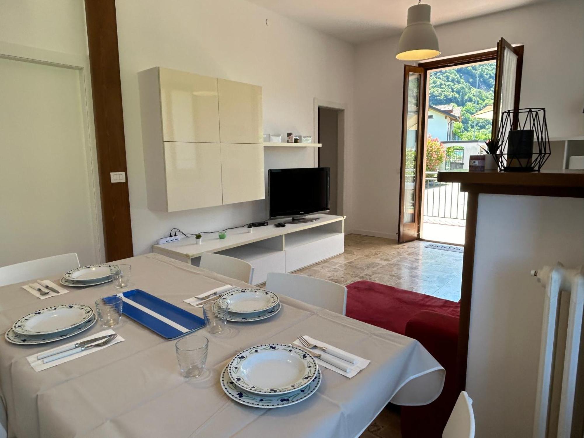 Terrazza Fucinetta Apartment Introbio Exterior photo