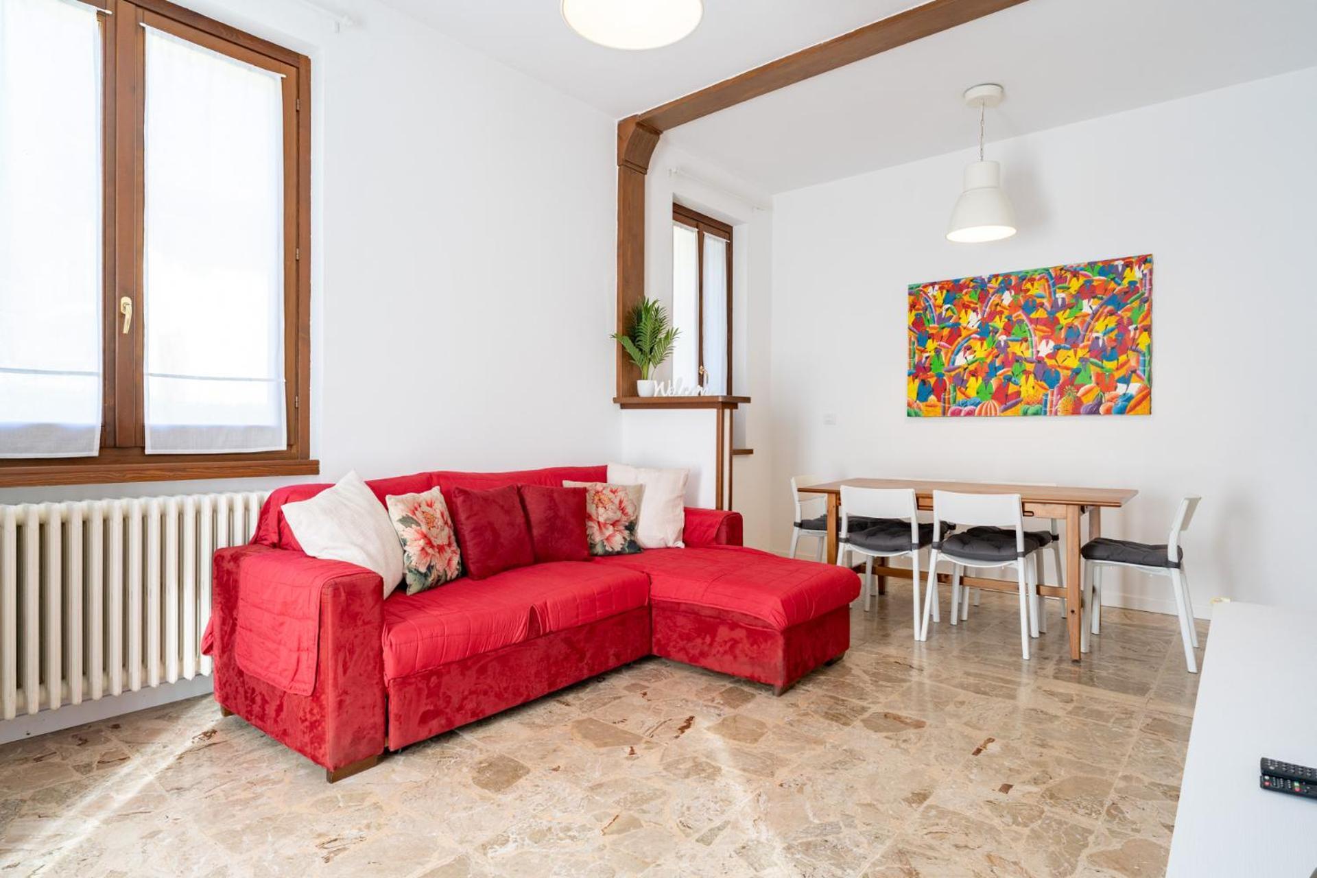 Terrazza Fucinetta Apartment Introbio Exterior photo